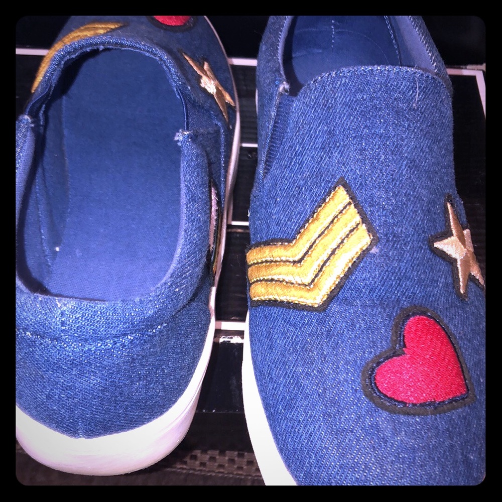 Sneakers